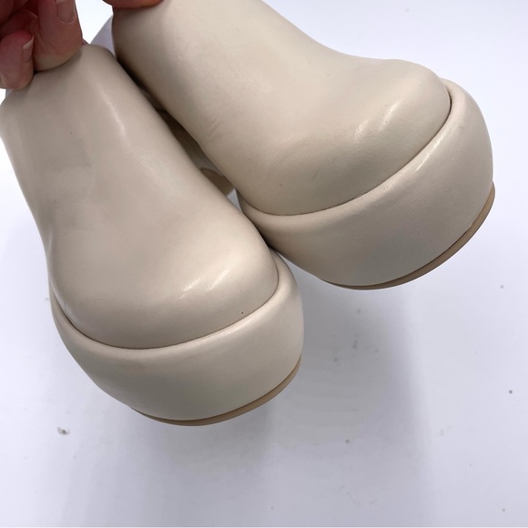 NEW Everlane Cream Parchment The Puffa Platform Clog in Size 6‎ - Picture 8 of 16